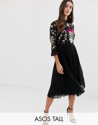 embroidered pleated midi dress