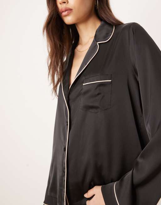 ASOS DESIGN Tall - Ensemble de pyjama avec chemise et pantalon en satin - Noir, 3 de 4