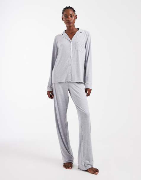 ASOS DESIGN Tall - Ensemble de pyjama ultra doux avec pantalon et chemise à manches longues et passepoils contrastants - Gris - view 1