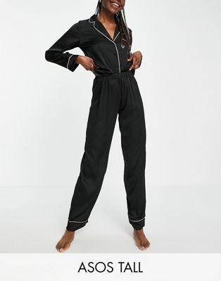 ASOS DESIGN Tall - Ensemble pyjama chemise à manches longues et pantalon en satin - Noir | ASOS