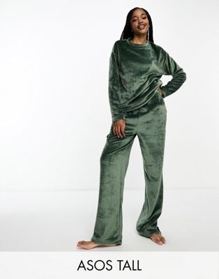 ASOS DESIGN Tall exclusive lounge super soft fleece sweat & trouser set in green  - ASOS Price Checker