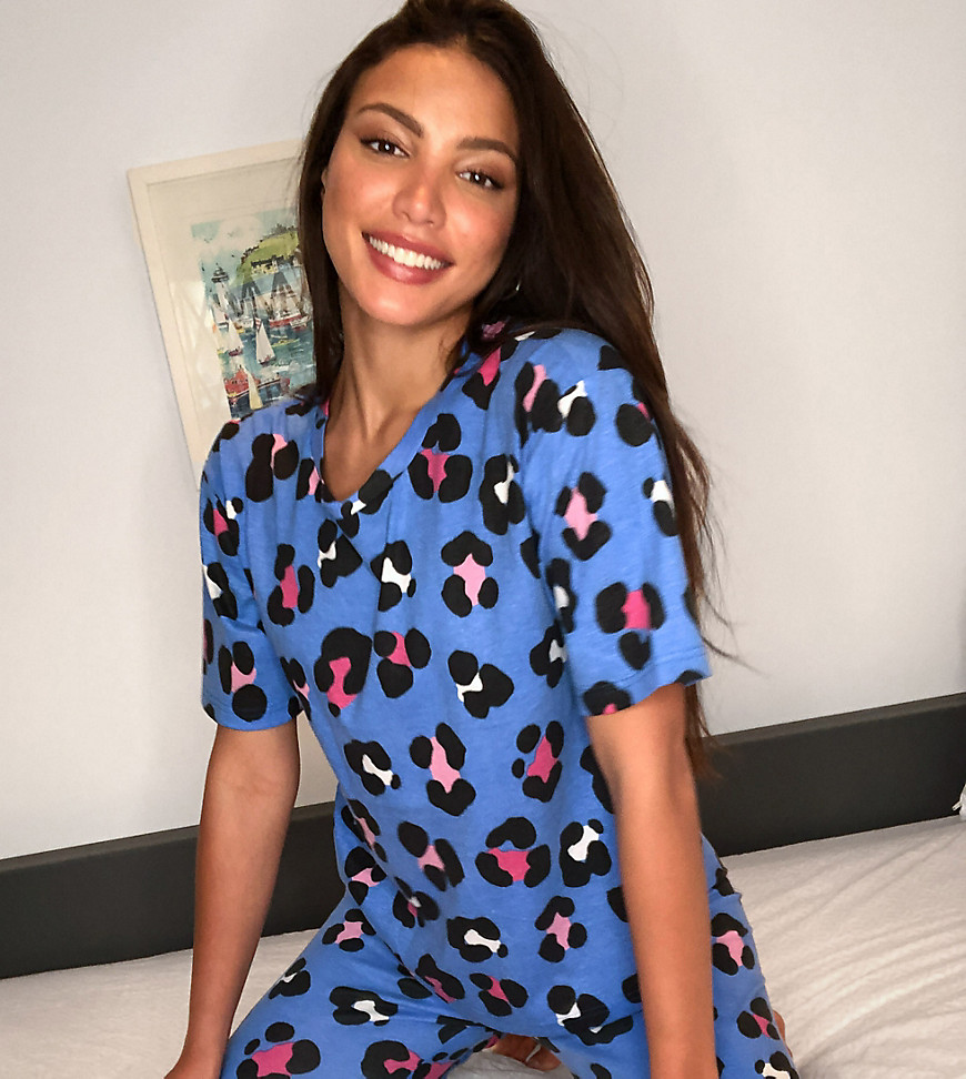 ASOS DESIGN Tall - Exclusieve pyjama-set met T-shirt, legging en dierenprint-Blauw