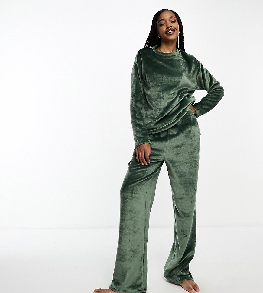 Asos Tall Asos Design Tall Exclusive Lounge Super Soft Fleece Sweatshirt & Sweatpants Set In Green