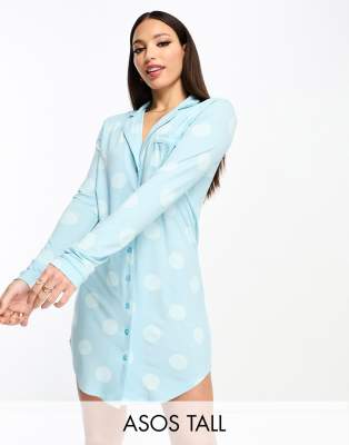 ASOS DESIGN Tall Exclusive - Schlafhemd aus Viskose in Blau mit Punkten