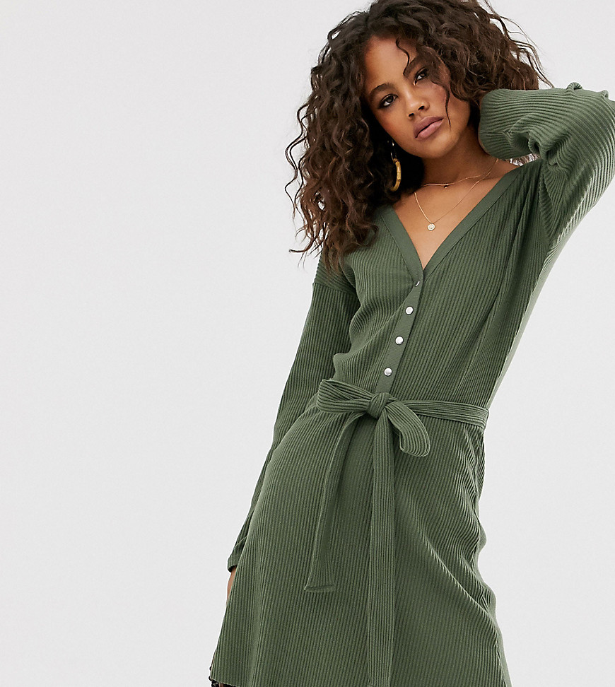 ASOS DESIGN Tall – Extra mjuk ribbag miniklänning med nedhasad axel-Grön