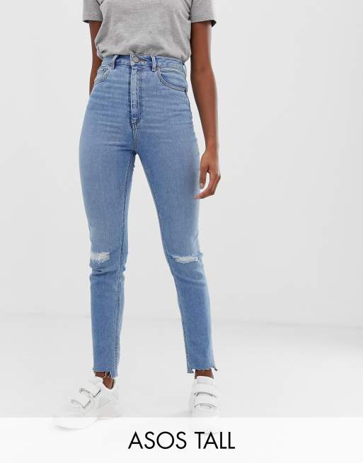 ASOS DESIGN Tall - Farleigh - Smalle mom jeans met hoge taille en kniescheuren in lichtblauw met vintage wassing