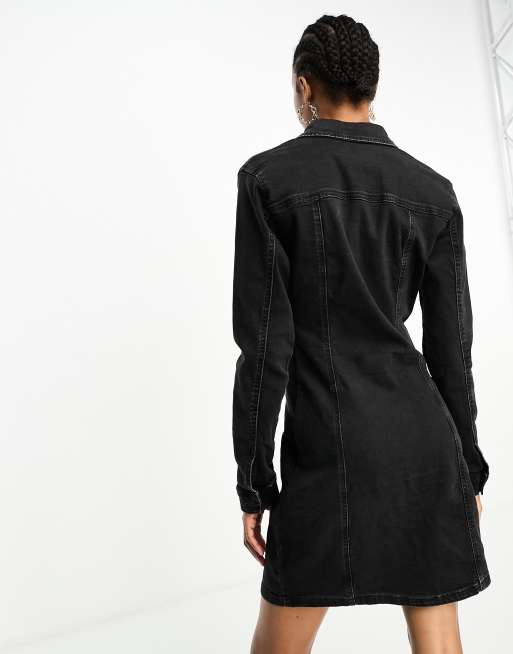 ASOS DESIGN Tall - Figursyet denim-skjortekjole i sort, 3 af 4