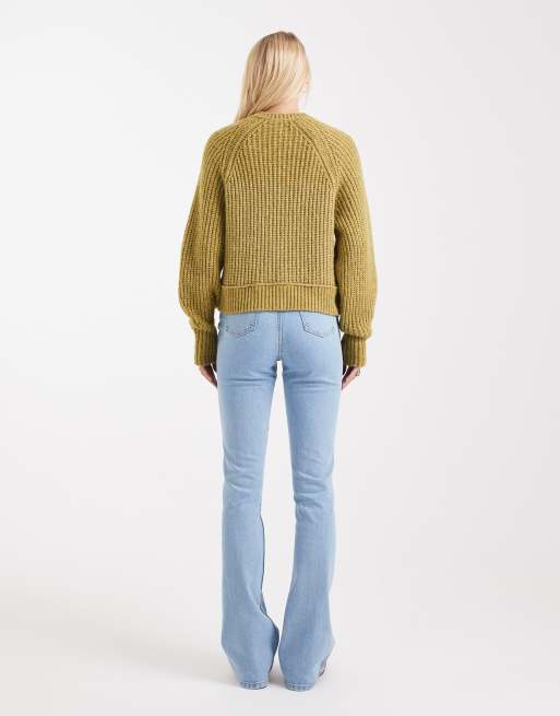 ASOS DESIGN Tall - Flared jeans jeans met halfhoge taille in licht mid-wash blauw, 3 van 5