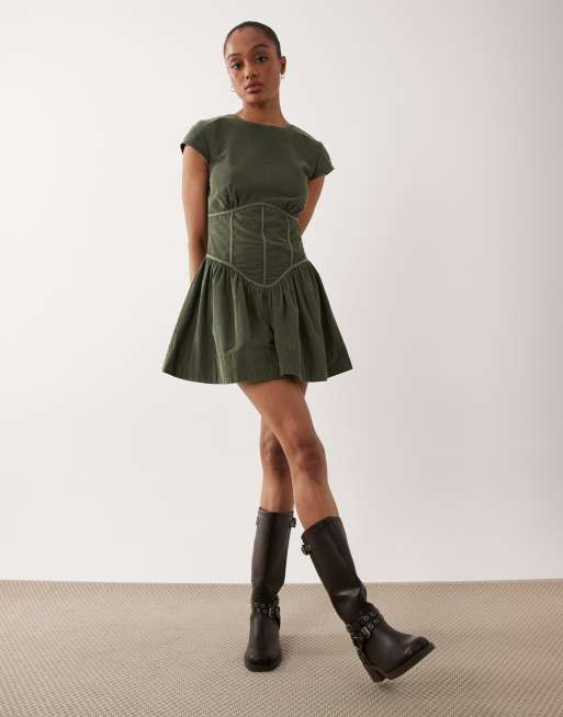 ASOS DESIGN Tall fløjlskjole inspireret af corset uden ærmer i vasket oliven, 2 af 4