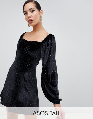 ASOS Design - Tall - Fluwelen mini-jurk met studs en hartvormige halslijn-Zwart