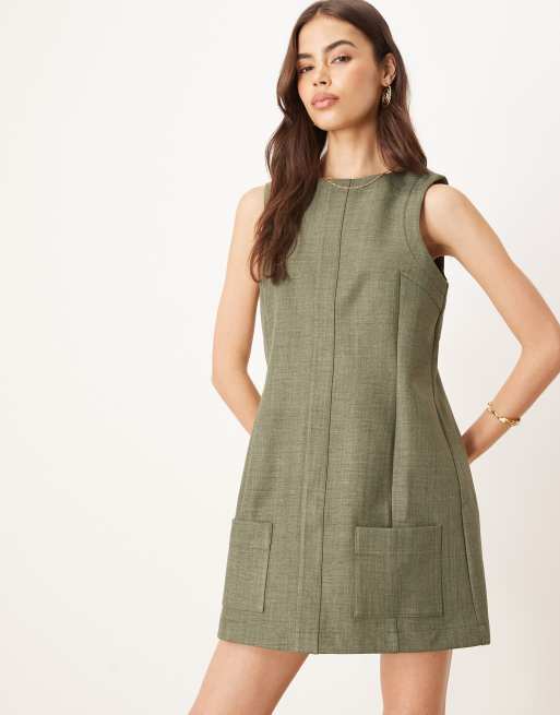 ASOS DESIGN Tall – Gebondetes Mini-Etuikleid in dunklem Khaki mit Taschendetail, 4 von 4
