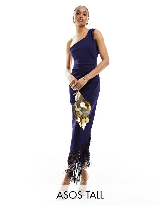 ASOS DESIGN Tall - Gedrapeerde midi jurk met blote schouder en franje in marineblauw