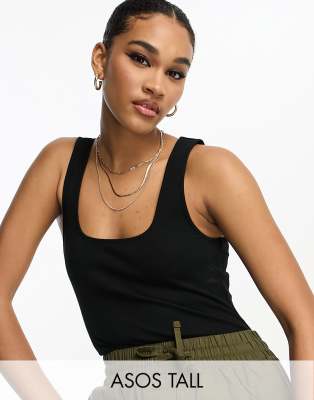 ASOS DESIGN Tall - Gerippter Body in Schwarz mit U-Ausschnitt-Black