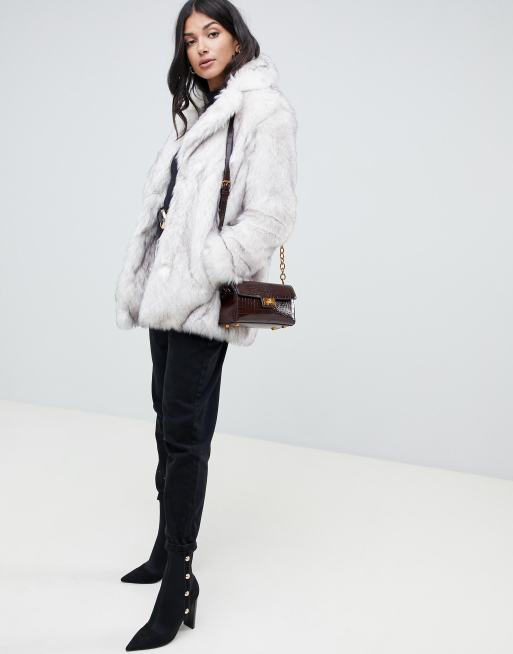 ASOS DESIGN Tall - Glam - Pelliccia sintetica oversize bianca, 4 di 4