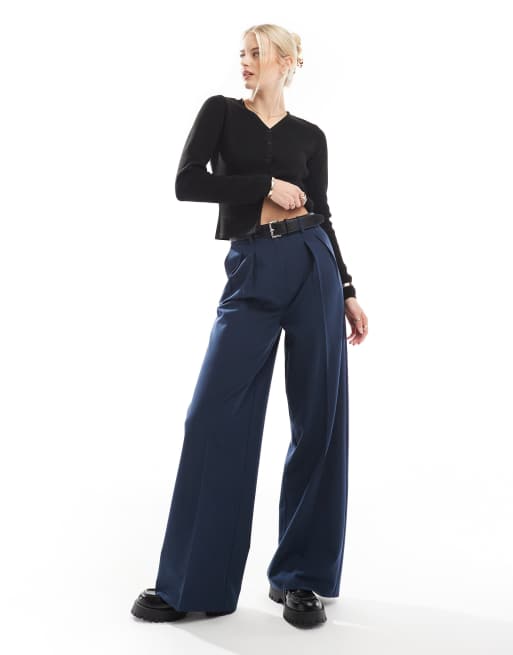 ASOS DESIGN Tall – Granatowe eleganckie spodnie o luźnym kroju z paskiem z imitacji skóry