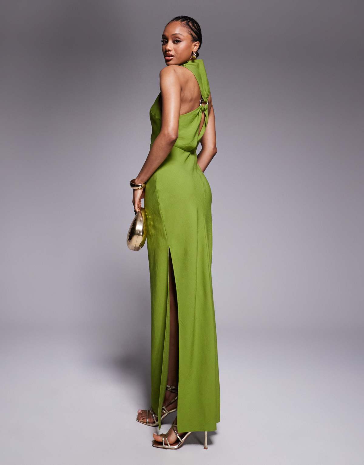 ASOS DESIGN Tall - Hochgeschlossenes Maxikleid in Grün mit Metalldetail