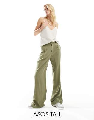 ASOS DESIGN Tall - Hose in Olivgrün mit Leinenanteil und lockerem, geradem Schnitt