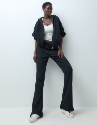 Tall 4