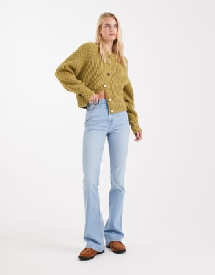 ASOS DESIGN Tall - Jean évasé à taille mi-haute - Délavage moyen clair-Bleu W28 L36