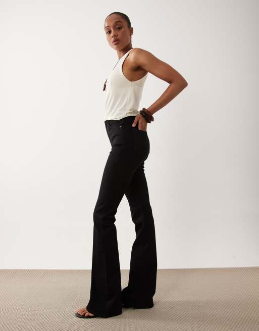 ASOS DESIGN Tall - Jean sculptant évasé en tissu power stretch - Noir, 3 de 5