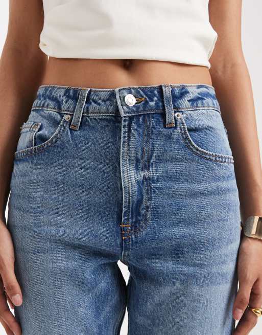 ASOS DESIGN Tall – Jeans in Mittelblau mit schmalem, geradem Schnitt und hohem Bund , 5 von 5