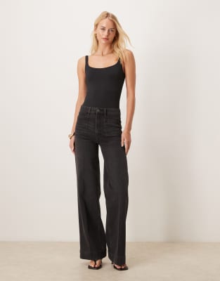 ASOS DESIGN Tall - Jeans in Schwarz mit hohem Bund, weitem Schnitt und Vordertaschen