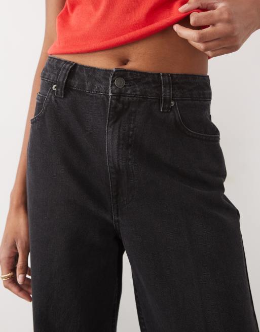 ASOS DESIGN Tall jeans med brede ben, pressefolder foran og bælte i sort, 4 af 5