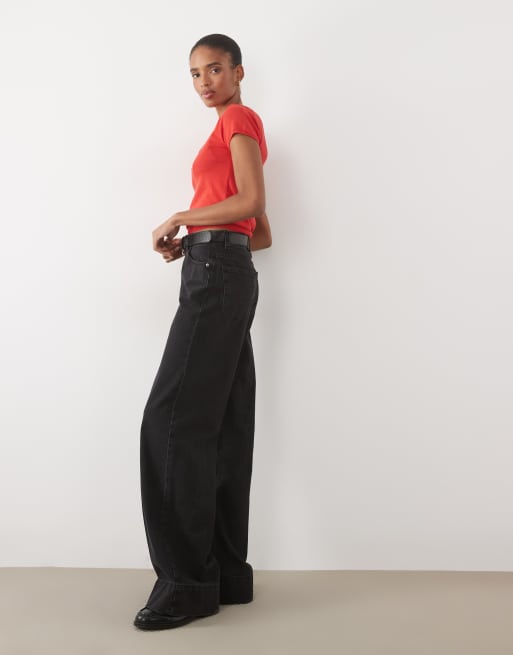 ASOS DESIGN Tall Jeans mit weitem Bein, Bügelfalte vorn und Gürtel in Schwarz, 2 von 5