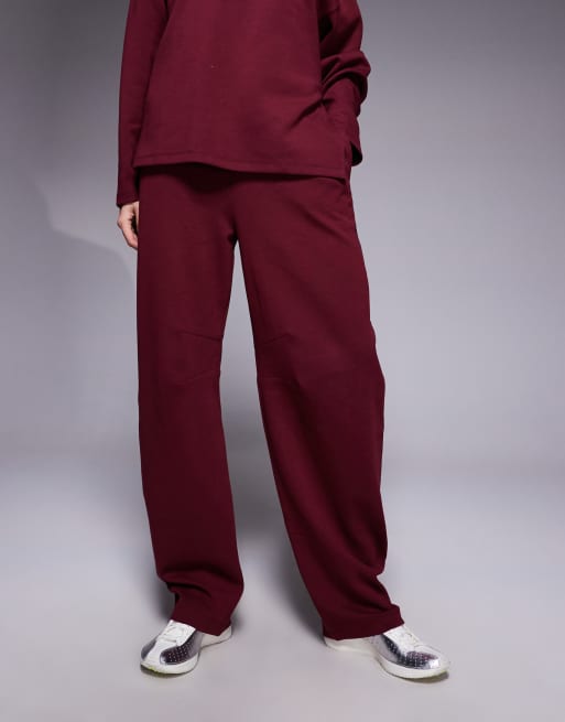 ASOS DESIGN Tall - Joggingbroek met wijde pijpen en interlock-naden in bordeauxrood, 2 van 5