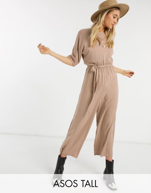 ASOS DESIGN Tall – Jumpsuit mit Bindegürtel