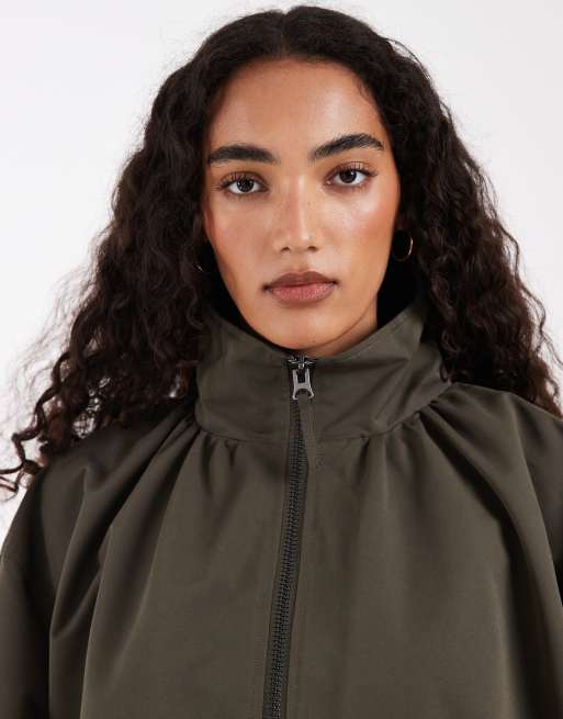 ASOS DESIGN Tall - Kakigrøn oversized bomber-jakke med ståkrave og puf i kanten, 3 af 4