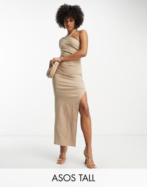 ASOS DESIGN Tall – Kamelbrun, enaxlad bodycon-klänning i midilängd med omlottdesign vid halsen av bengaline - view 1