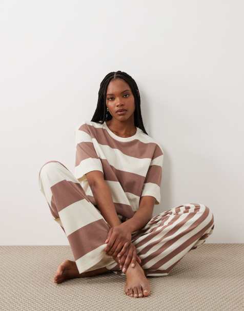 ASOS DESIGN Tall – Kremowo-brązowa piżama w paski: T-shirt oversize z krótkimi rękawami i spodnie z szerokimi nogawkami - view 1