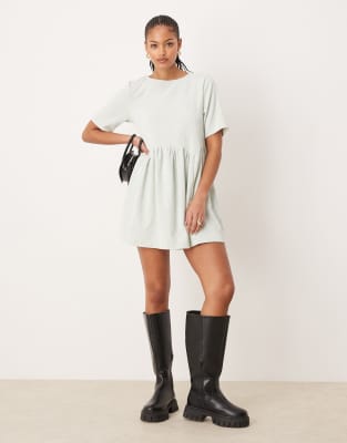 ASOS DESIGN Tall - Kurzes T-Shirt-Hängerkleid aus Cord in Minzgrün mit Ziernaht in der Taille