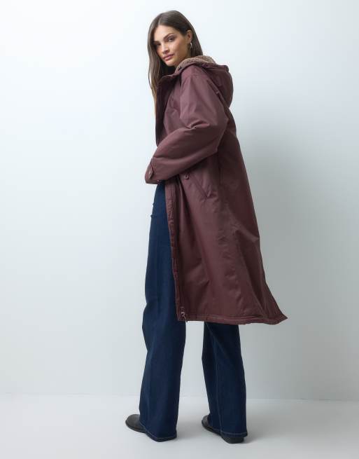 ASOS DESIGN Tall lang raincoat med borg-for i burgundy, 4 af 4