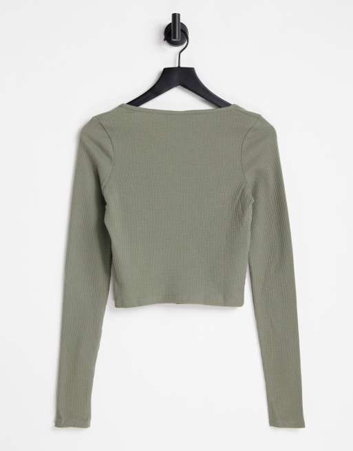 ASOS DESIGN Tall – Langärmliges Oberteil in Khaki mit eingekerbtem Ausschnitt und Waffelstruktur , 2 von 4