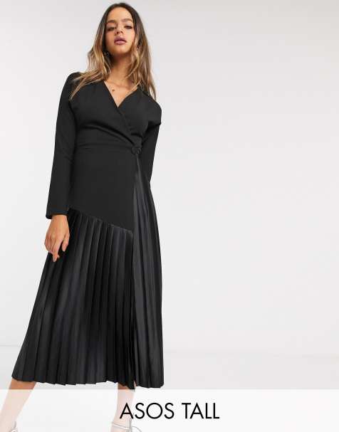 ASOS DESIGN Tall – Langärmliges, plissiertes Midikleid mit Wickeldesign