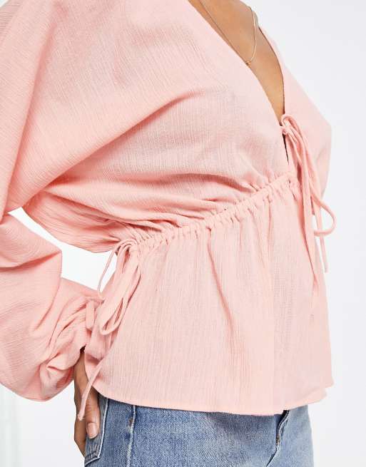 ASOS DESIGN Tall – Ljusrosa krinklad topp med knytning i sidorna , 3 av 4