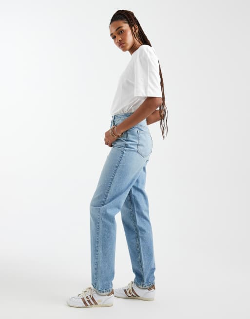ASOS DESIGN Tall – Locker geschnittene Mom-Jeans in Mittelblau mit hohem Bund, 3 von 5