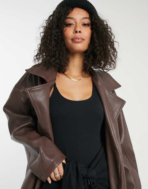 manteau marron cuir