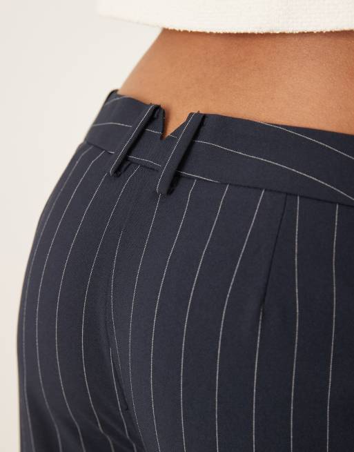 ASOS DESIGN Tall - Marineblå skræddersyede slim-bukser med lige ben og striber, 3 af 5