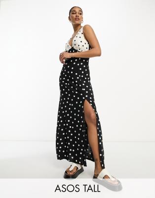 ASOS DESIGN Tall - Maxi-Sommerkleid zum Hineinschlüpfen aus Leinen mit V-Ausschnitt und Mix-and-Match-Punktemuster in Sc...