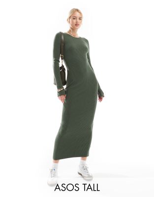 ASOS DESIGN Tall - Maxi-Strickkleid in Khaki mit Rundhalsausschnitt und geschlitzten Bündchen-Grün