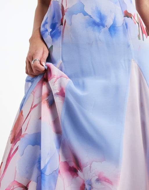 ASOS DESIGN Tall - Maxikjole i chiffon med stropper og dybe kiler samt rødt/lilla blomstermønster , 4 af 4