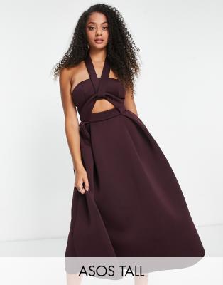 ASOS DESIGN Tall - Midi-Ballkleid in Aubergine mit verdrehtem Detail, Neckholder-Träger und Zierausschnitten-Lila