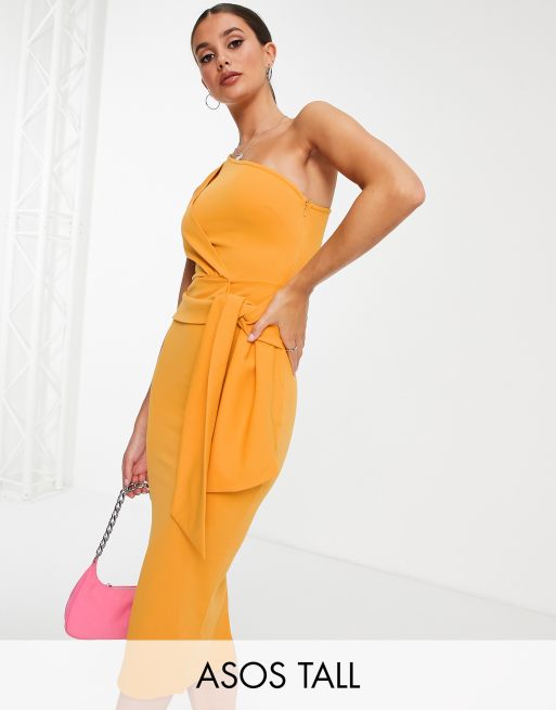 ASOS DESIGN Tall - Midi-jurk met blote schouder en knoop aan de zijkant in mosterdgeel