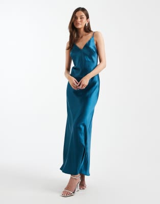 ASOS DESIGN Tall - Midi-Trägerkleid aus Satin in Petrol mit V-Ausschnitt-Blau