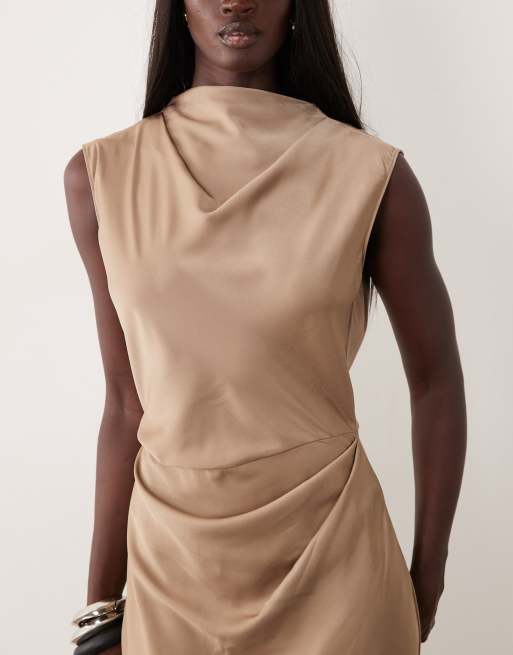 ASOS DESIGN Tall midiklänning med plisserad överdel och hög krage i taupe, 3 av 4
