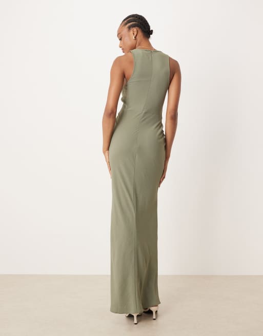 ASOS DESIGN Tall – Midikleid in blassem Salbeigrün mit drapiertem Zierknoten vorn, 2 von 4