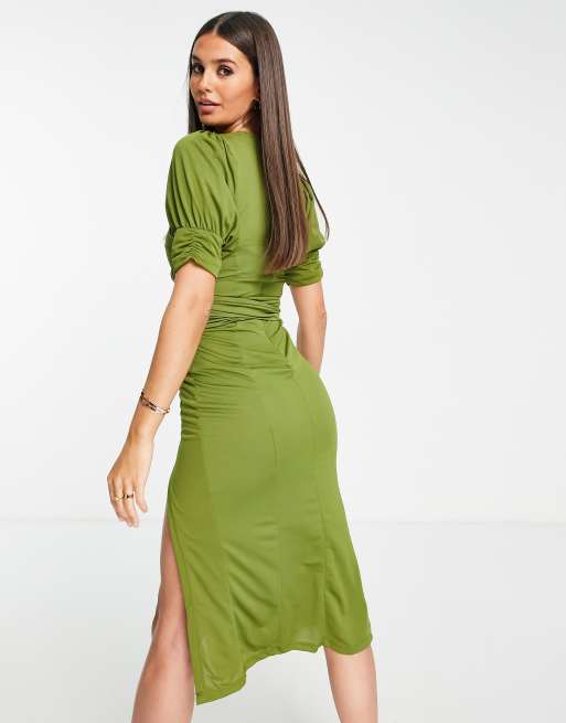ASOS DESIGN Tall – Midikleid in Olivgrün mit Bindegürtel, Herzausschnitt und hohem Schlitz, 3 von 4
